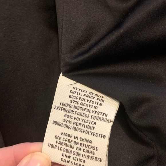 BLACK FAUX FUR VEST - Picture 5 of 8